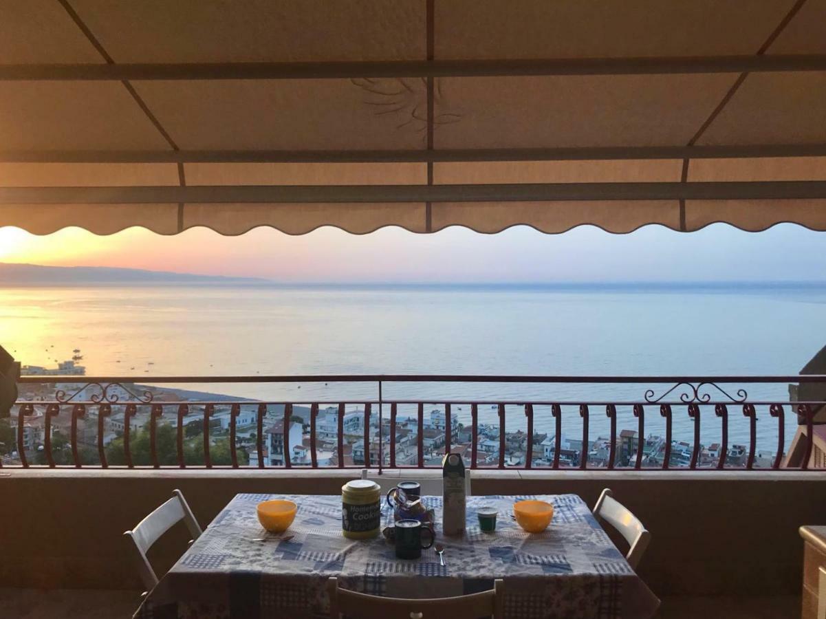 Appartamento La casa del sole sorgente Letojanni Esterno foto