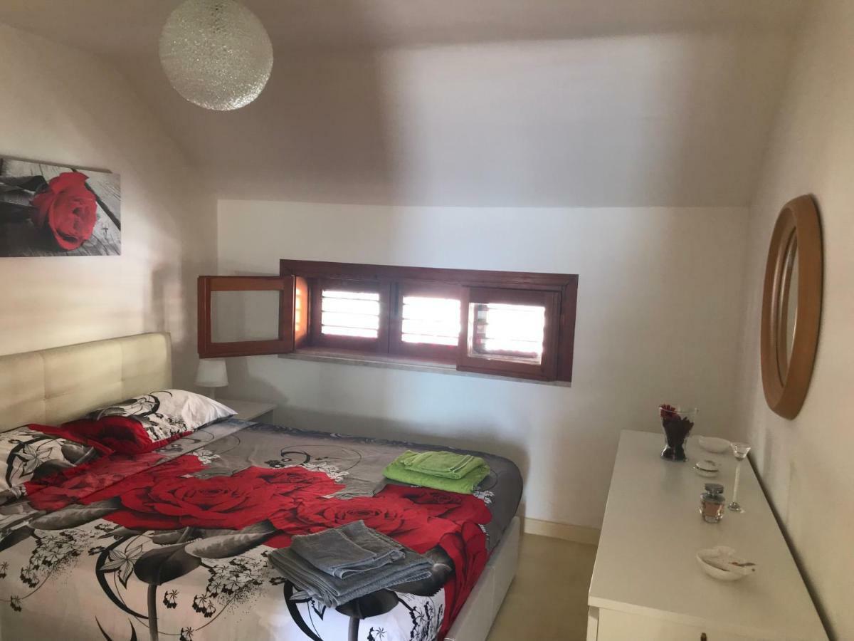 Appartamento La casa del sole sorgente Letojanni Esterno foto